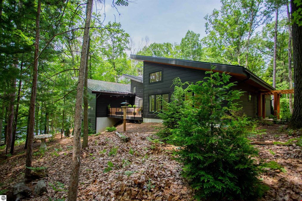 7103 Lake View Ridge Rd