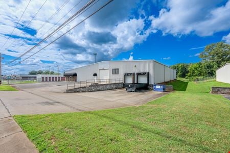Preview of Industrial space for Rent at 2825 East Avalon Avenue