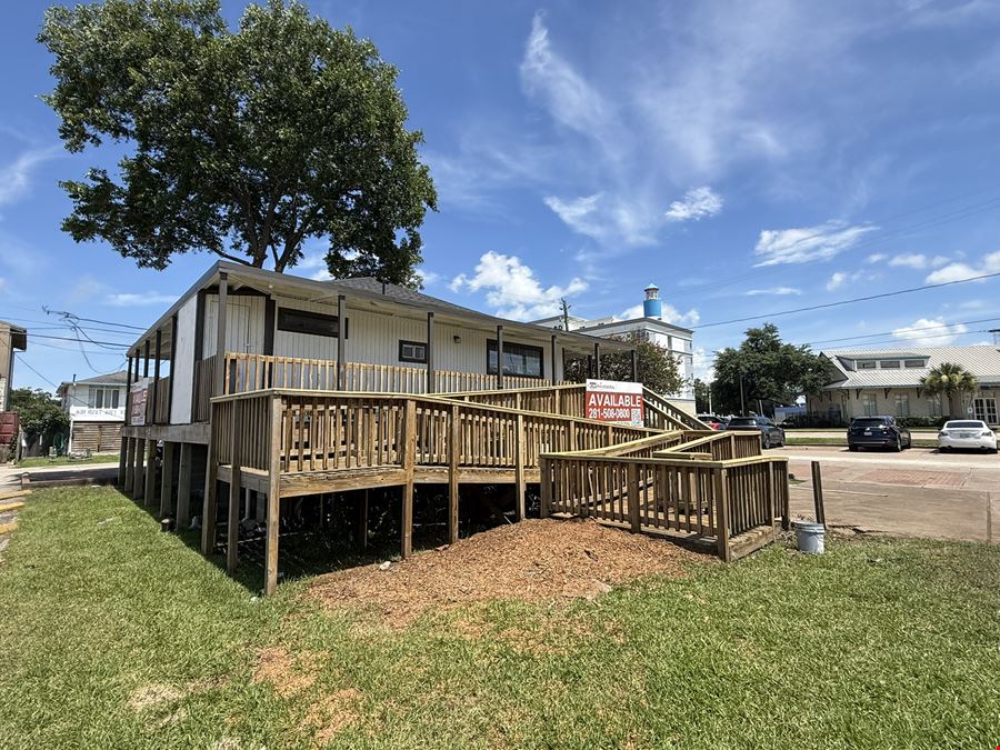 405 8th St, Kemah TX 77565- Office/Retail Opportunity