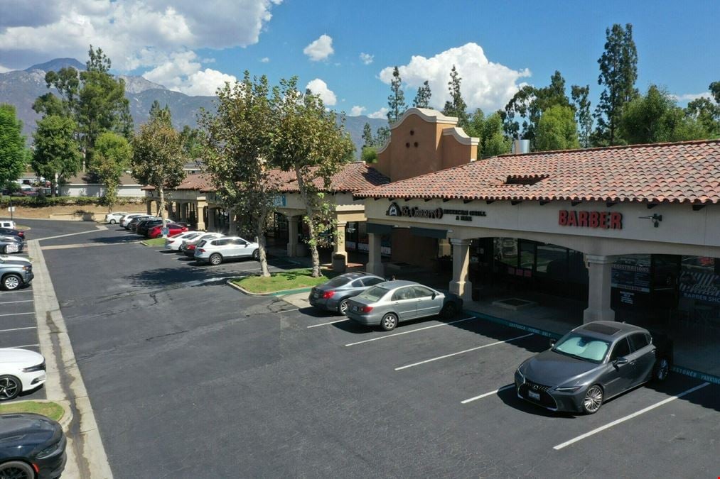 End-Cap Units in Prominent Inland Empire Center