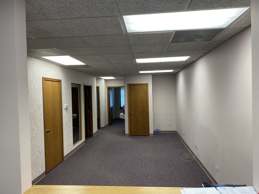 236 E Northwest Hwy, Palatine