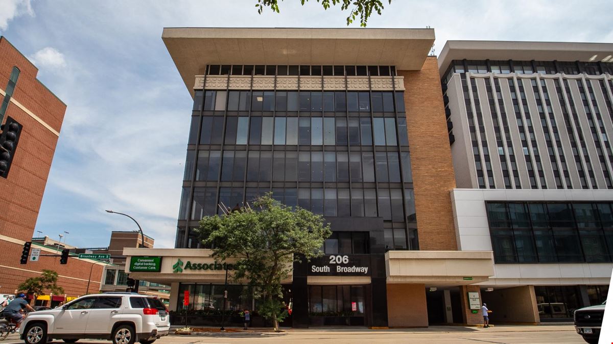 206 S Broadway - Multiple Spaces For Lease