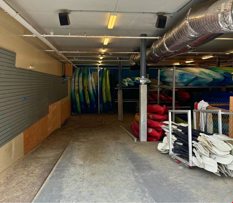 2261 Avenida De La Playa