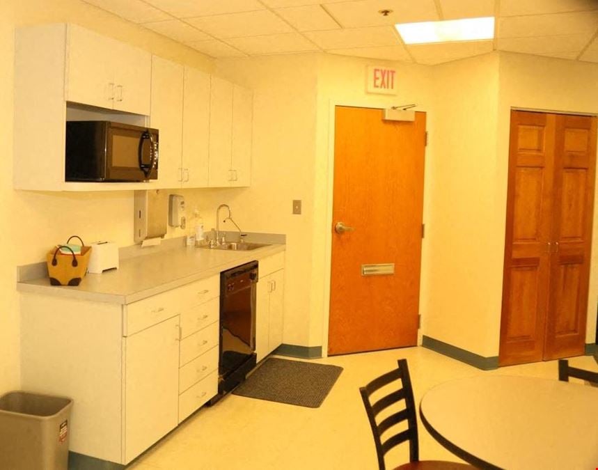 955 Main Street - Suite 305