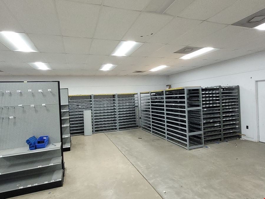 Prime Retail-Service Location