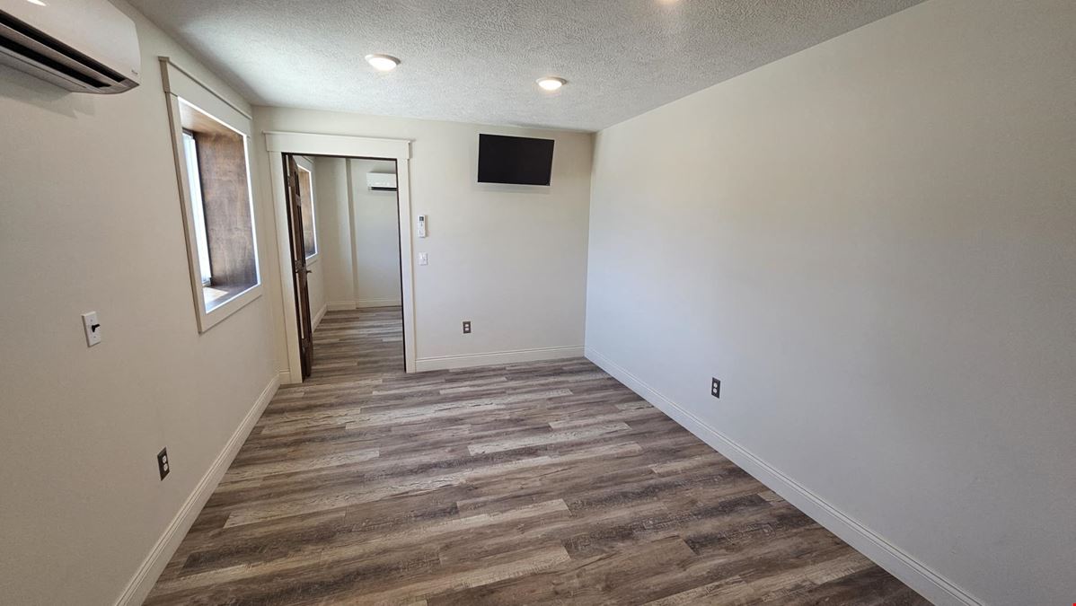 1347 W Britton