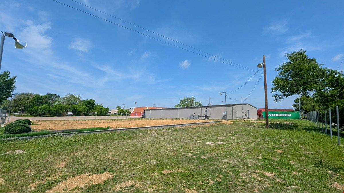 703 North Highway 78