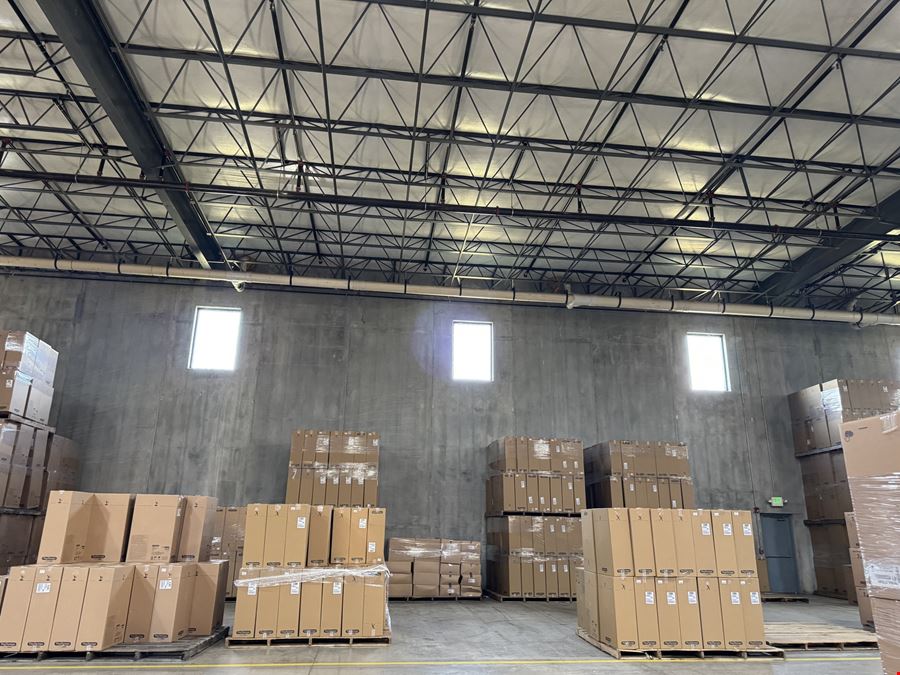 Fort Wayne, IN | 129,600 SF