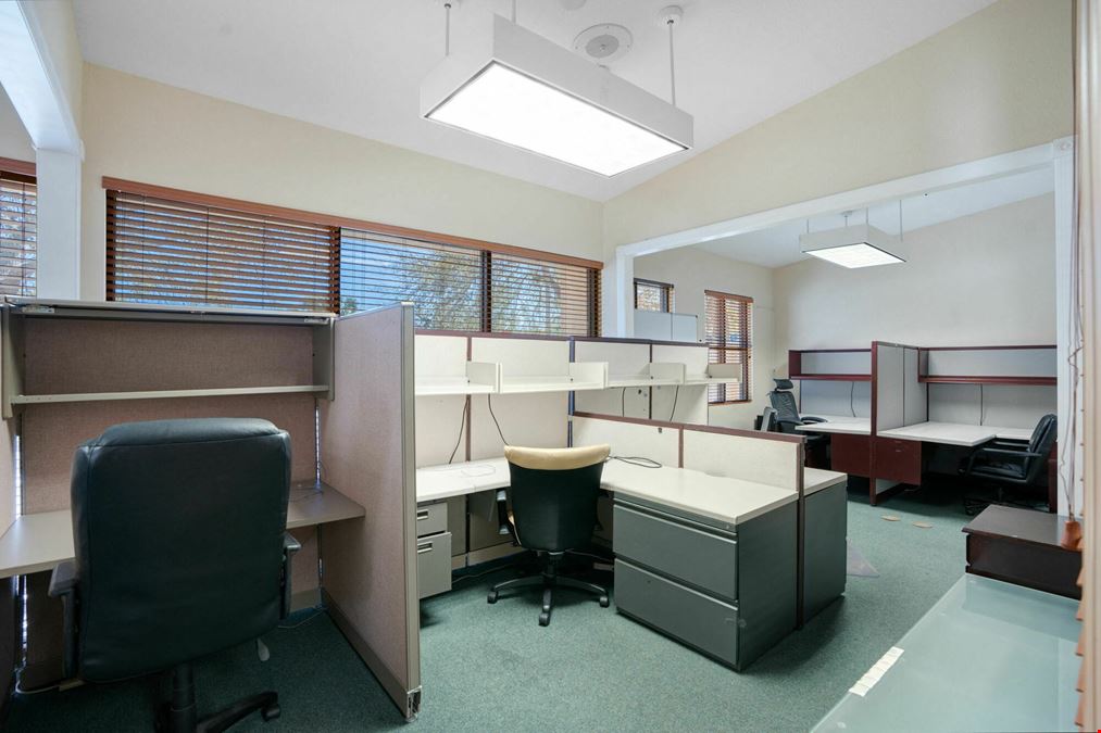 3910 Golf Park Loop