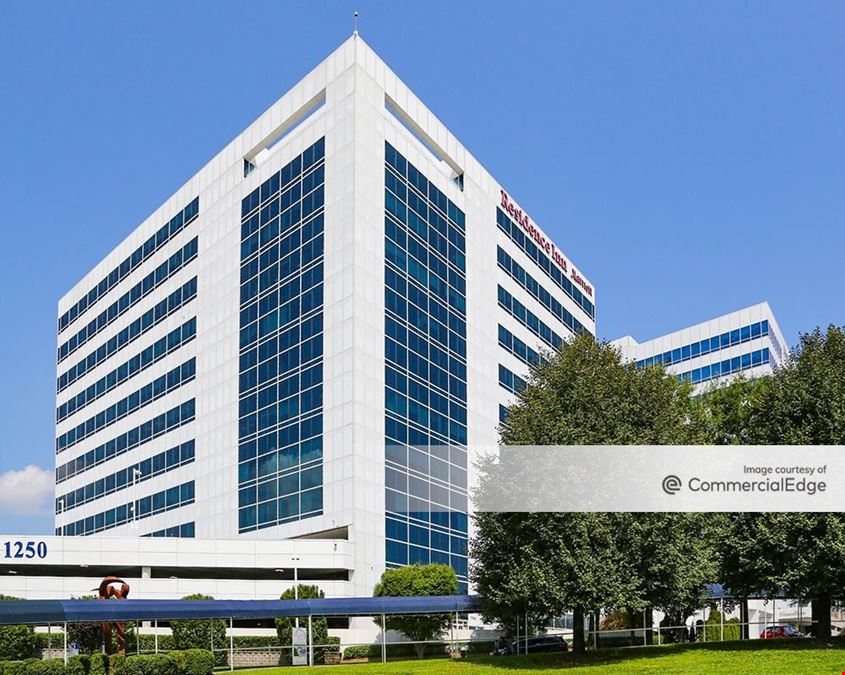 Hutchinson Metro Center - Tower One