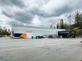 7900 SF High-bay Manufacturing/Warehousing Building w/ Yard