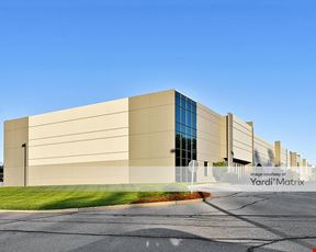 Gravois Bluffs Plaza - Commerce Center II