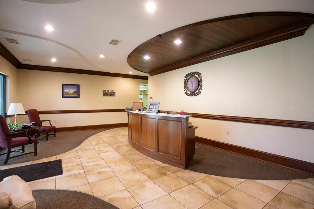 RARE AND UNIQUE OPPORTUNITY | 20,000SF WAREHOUSE/OFFICE SPACE