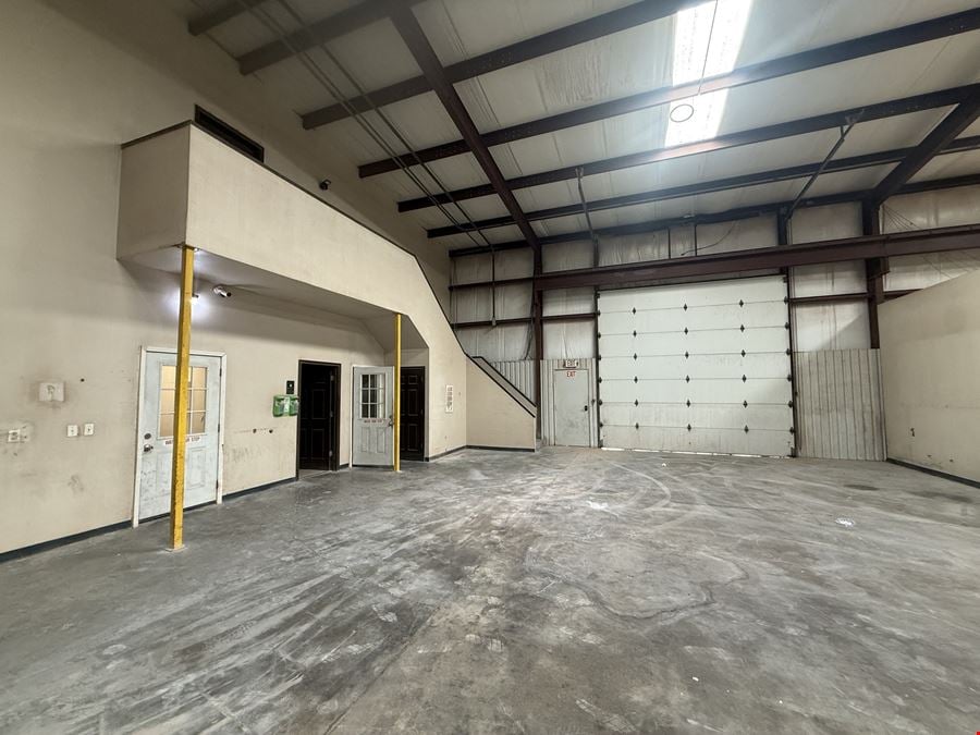 I-20 Frontage Crane Served Shop on ±7 Acres