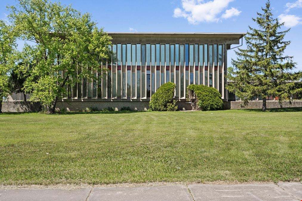 ±123,600 SF Warehouse & Office on 7.0 AC | Incentives