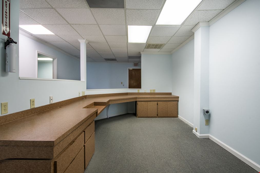 Great Downtown Office on East Bay Parking Available