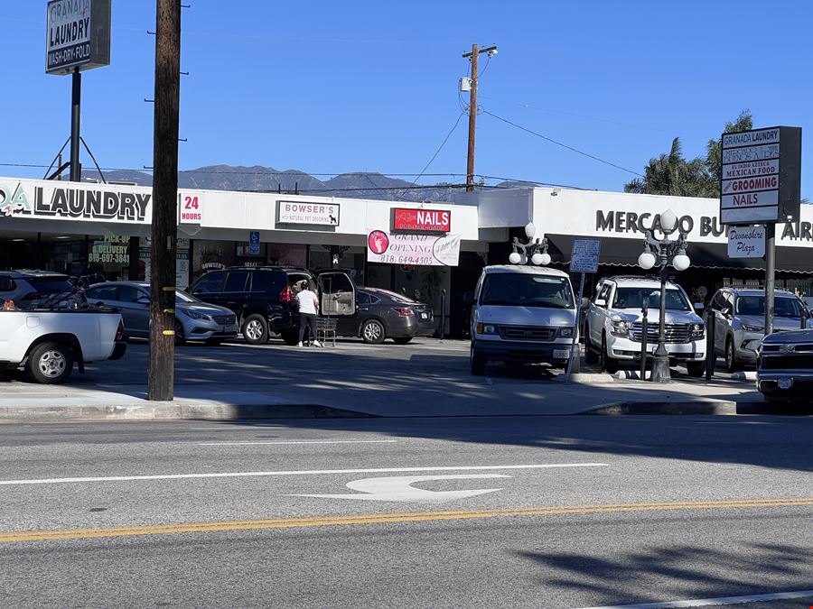 7-ELEVEN ANCHORED STRIP CENTER