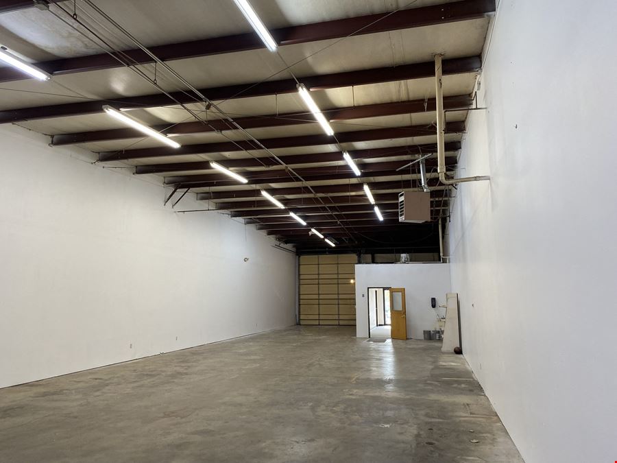 WAREHOSUE SPACE FOR LEASE IN NIXA