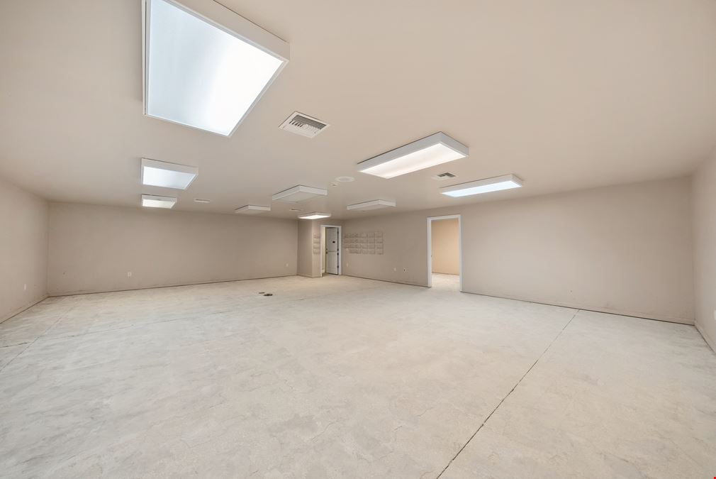 20,000 Former State of Florida Medical Services Office | Tyndall Parkway