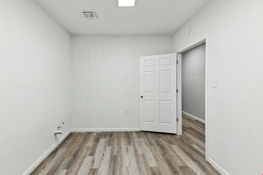 3030 Gentilly Blvd