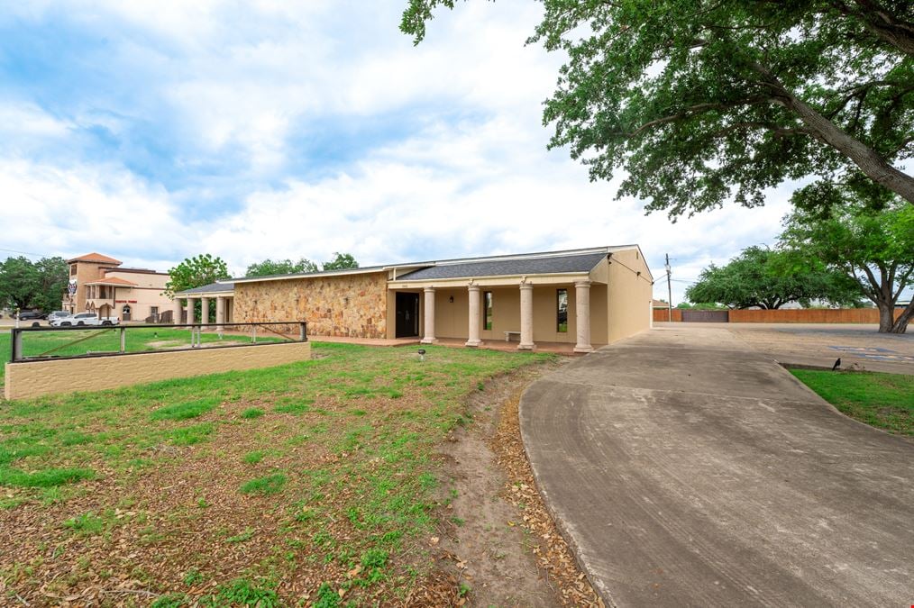2.31 ±AC | Mixed-Used Opportunity  | Zoned B-2 | Weslaco, TX