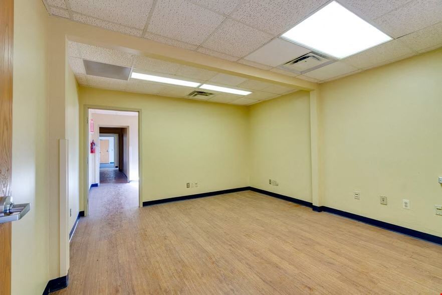 750 Stewart Rd Ste 1