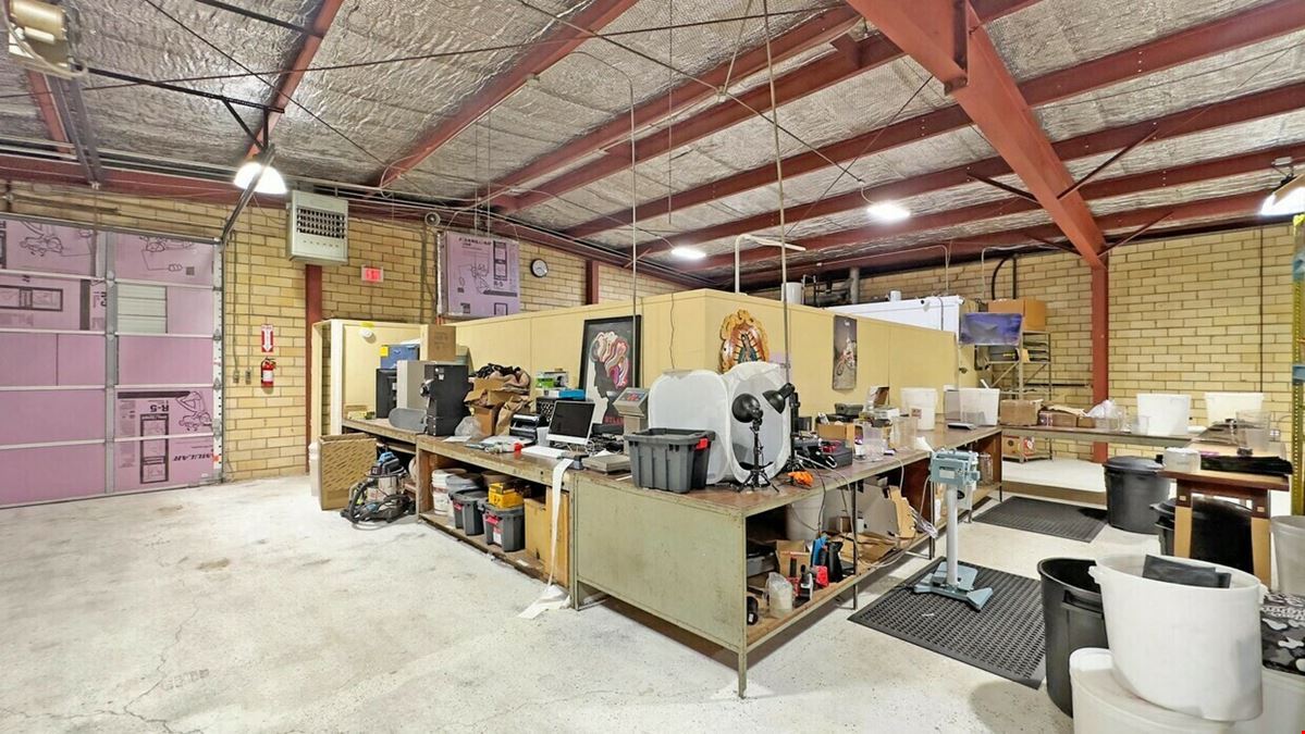 4704 sqft Industrial Space for Lease