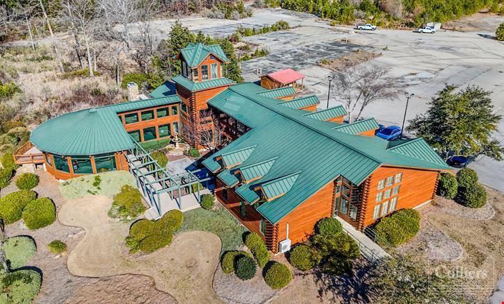 ±9,080-SF Southland Log Homes Building Available with Excellent I-26 Visibility | Irmo, SC