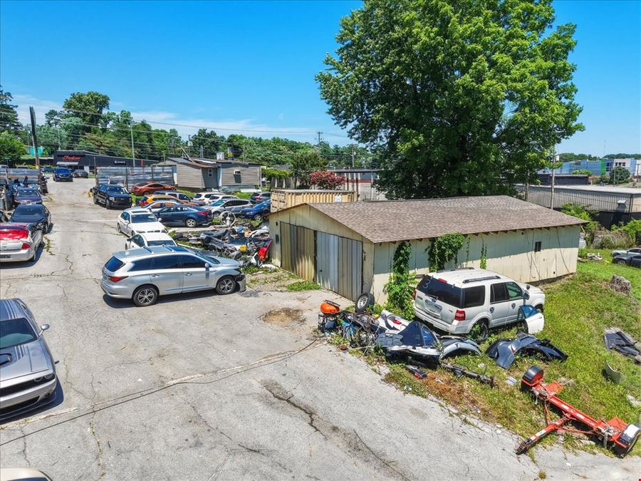 5855 Clinton Hwy