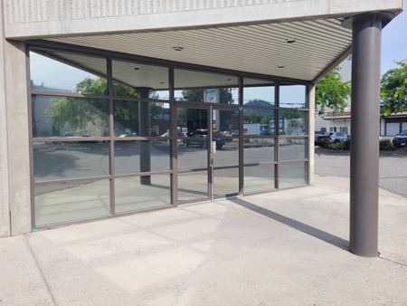 Preview of commercial space at 1850 Kirschner Road