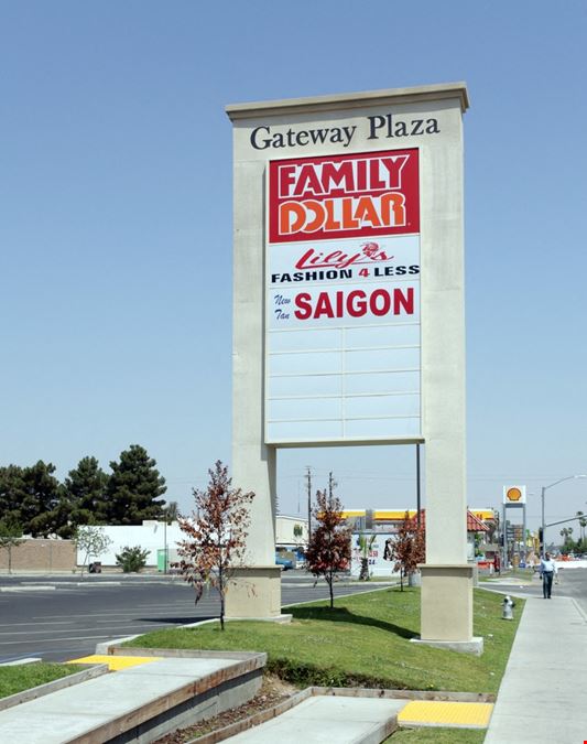 High Exposure Retail Spaces Available in Gateway Plaza