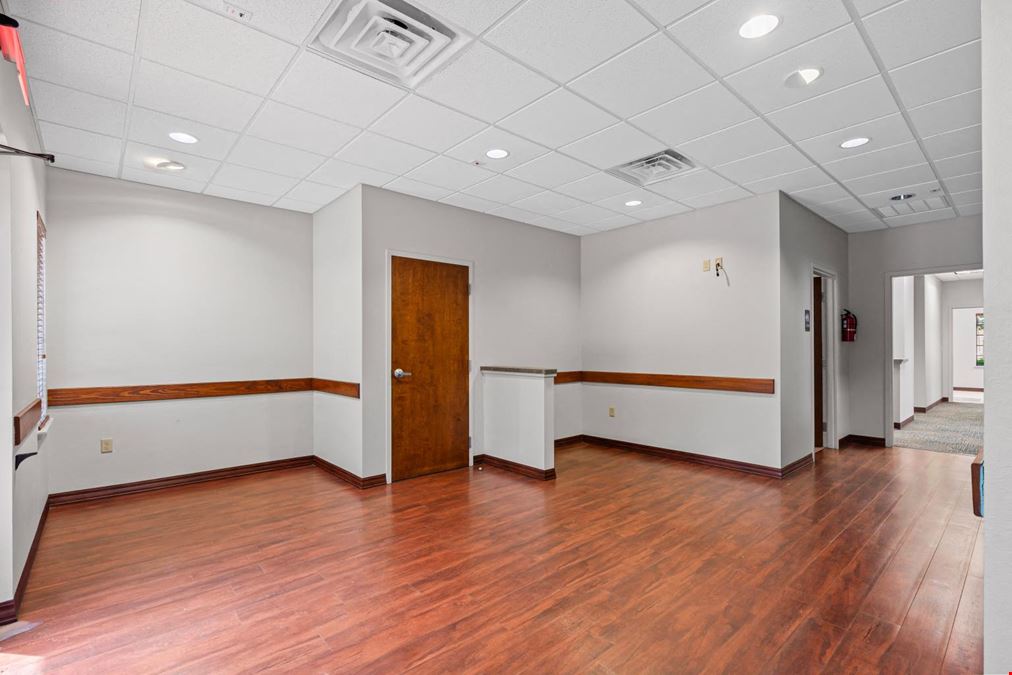 3055-3071 W Southlake Blvd