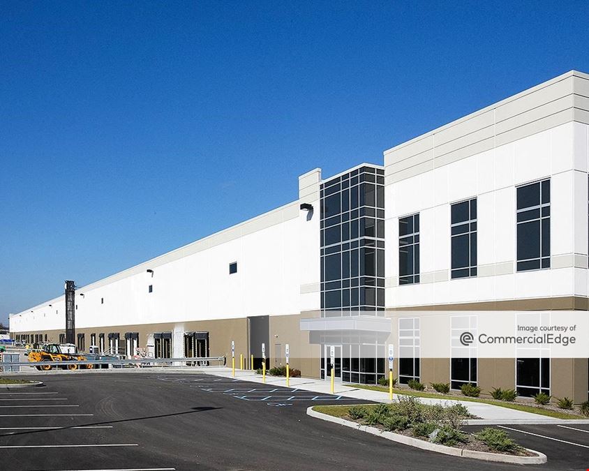 Legacy Commerce Center