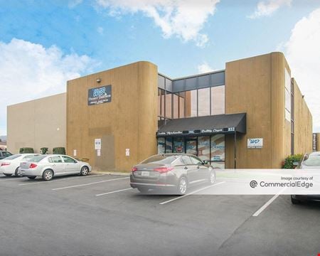 Preview of Industrial space for Rent at 800 North Grand Avenue