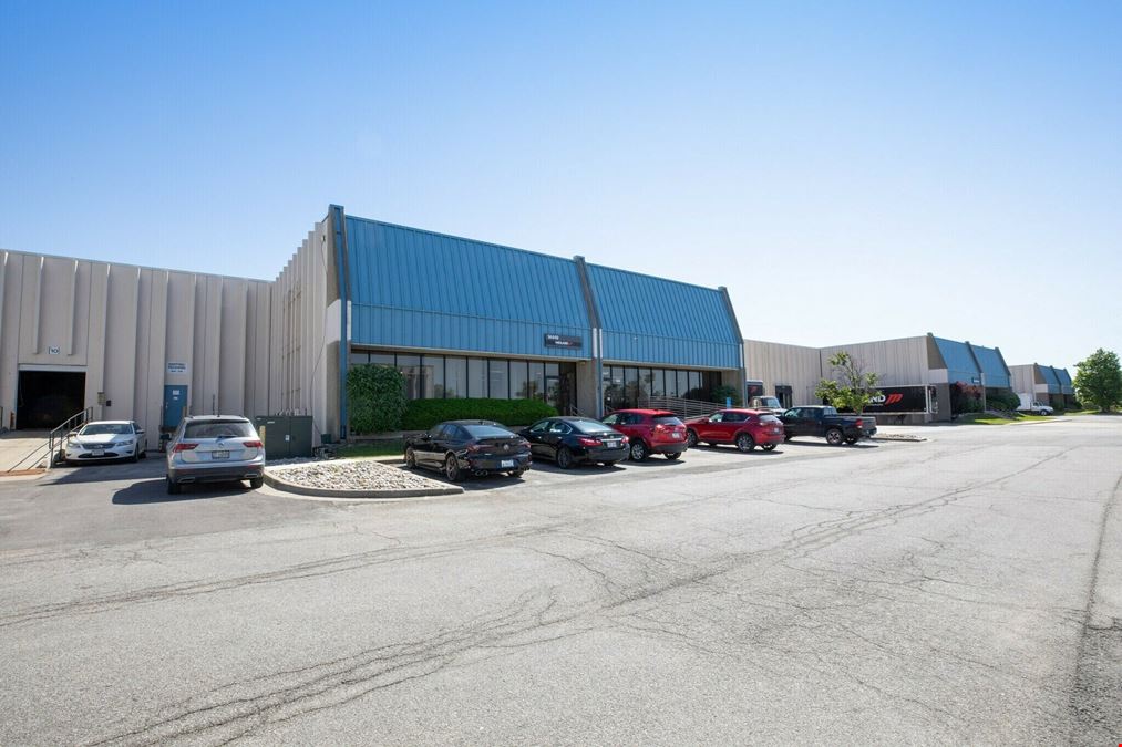 Westroads Distribution Center
