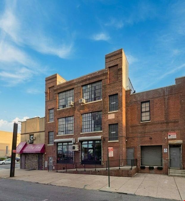 1,800 - 5,000 SF | 3905 2nd Avenue | Premium Production Studios for Lease - High Ceilings, HVAC & Rooftop