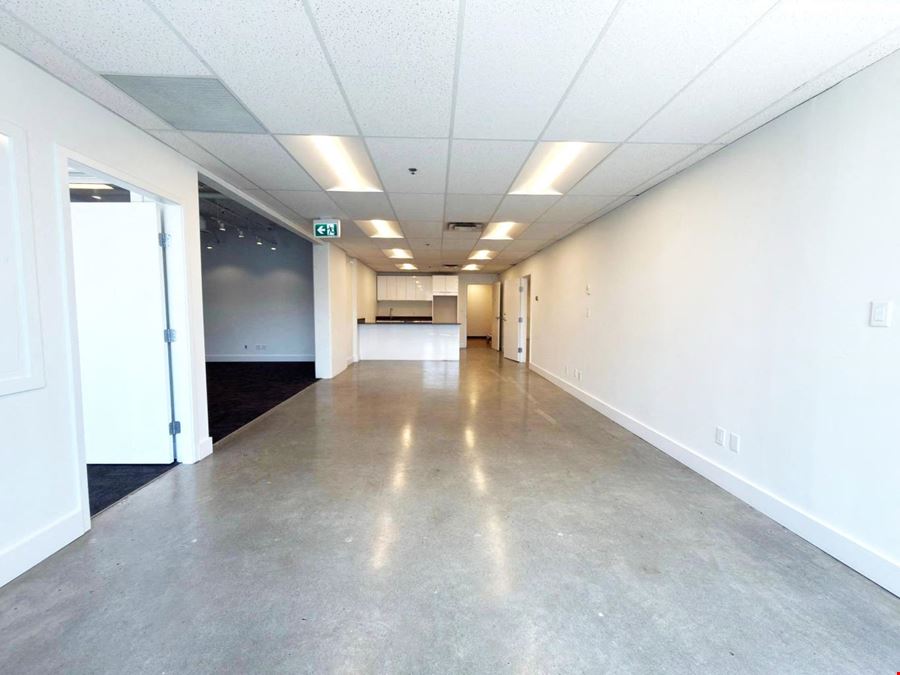 #202 - 128 W 6th Ave