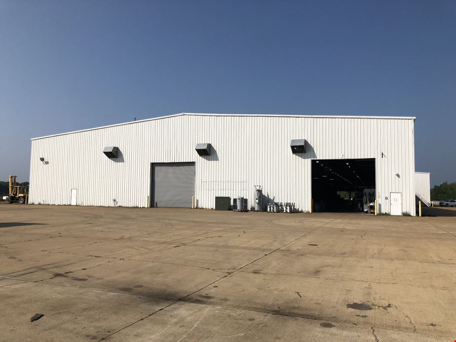 115,681/SF Industrial Building Manufacturing/Distribution