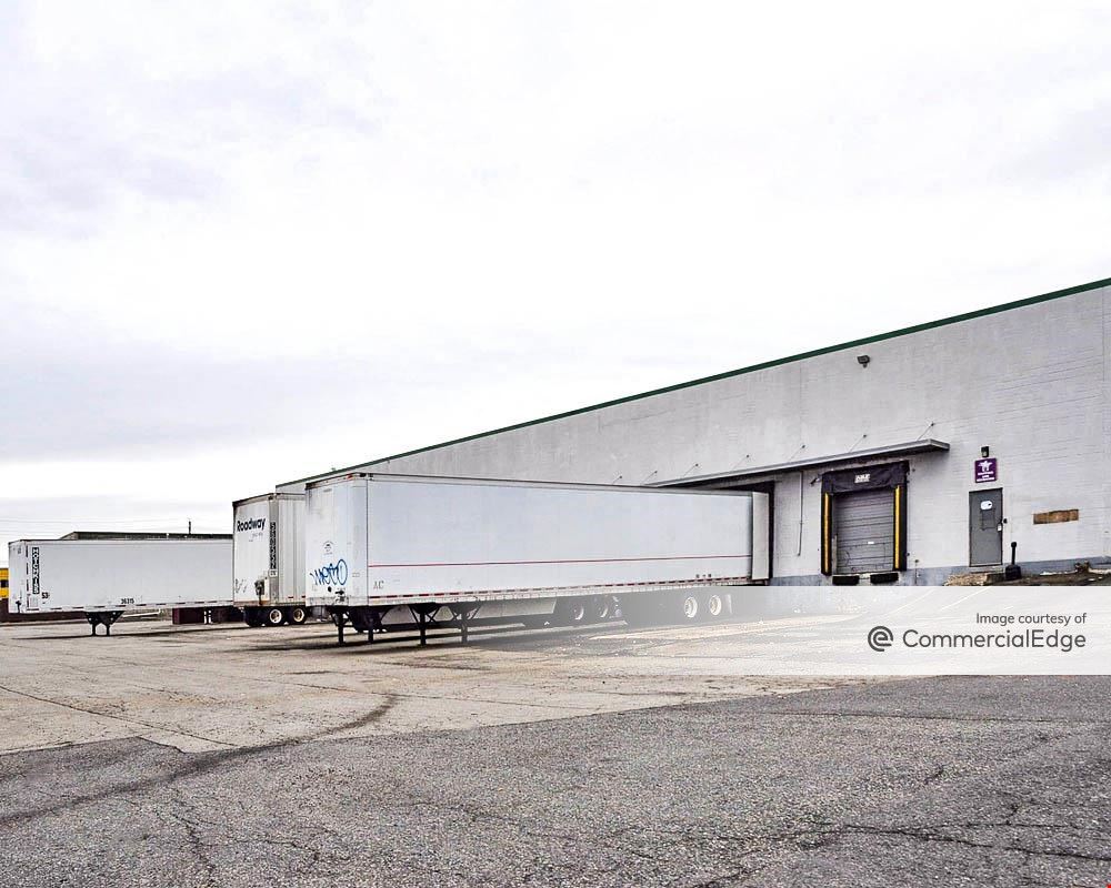 220-240 Anderson Avenue & 245 West Commercial Avenue