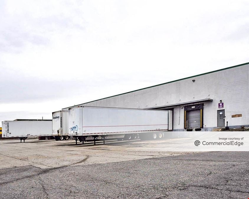 220-240 Anderson Avenue & 245 West Commercial Avenue