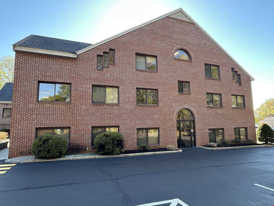 512 Main Street