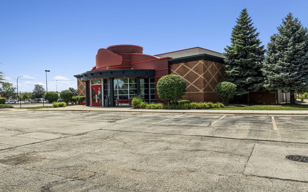 Vacant Red Robin