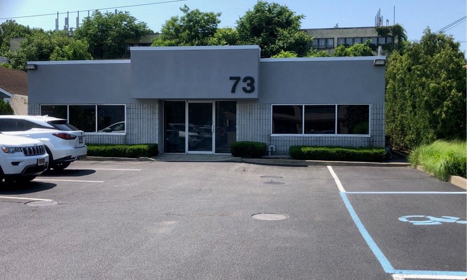 73 Glen Cove Rd
