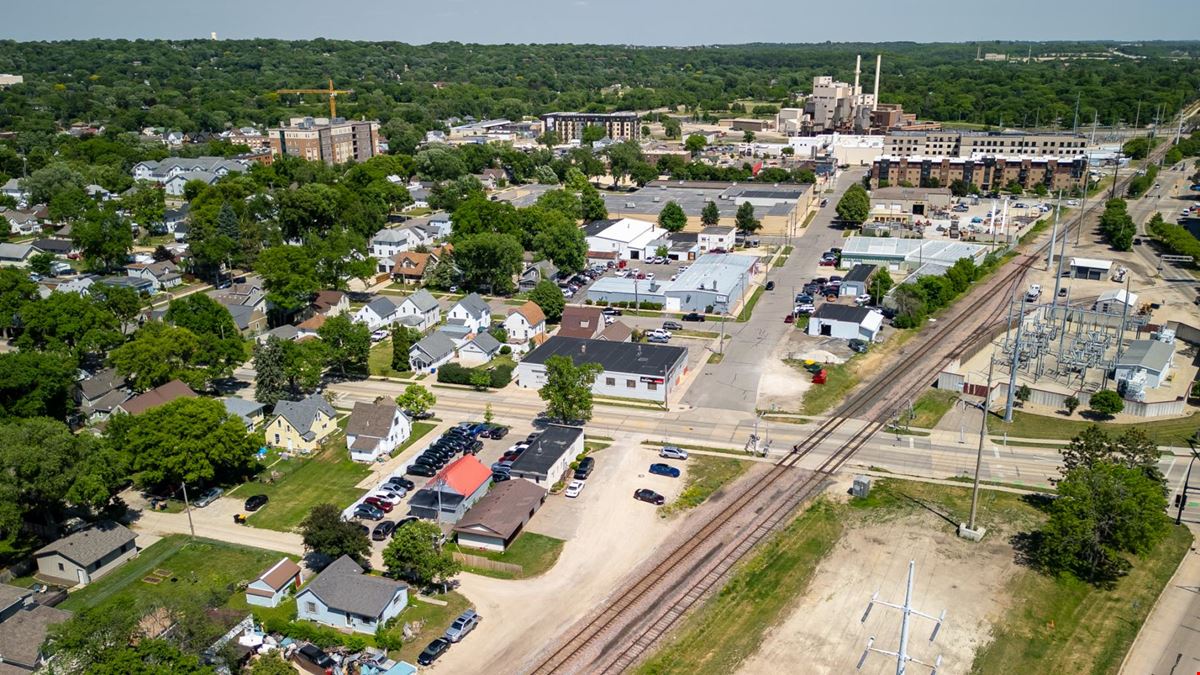 Drive-in ready 2-bay shop 