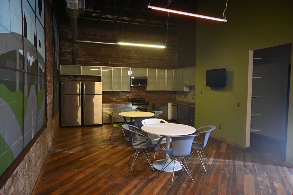 Fully built out office/retail space located in Opportunity Zone