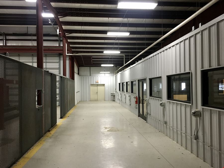 ±46,700 SF Oilfield Service Facility on 43 AC