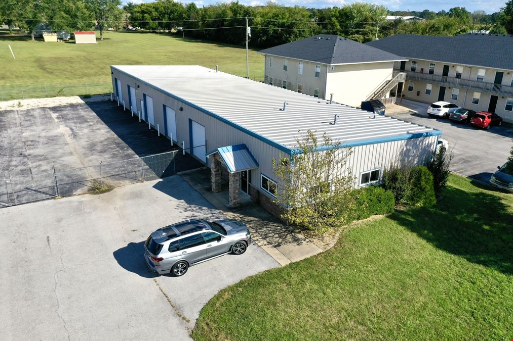 3,500 SF Office / Warehouse Space For lease in Rogersville