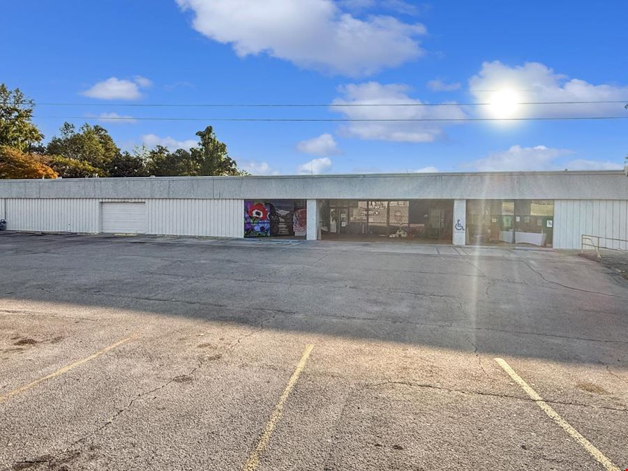 2405 Decatur Hwy