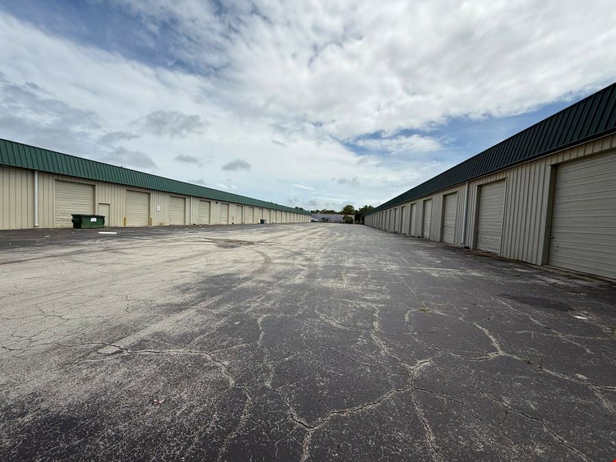 Small Bay Warehouse in Heart of Melbourne