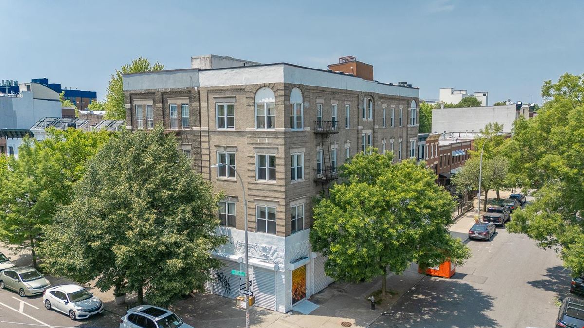 210 Lewis Ave